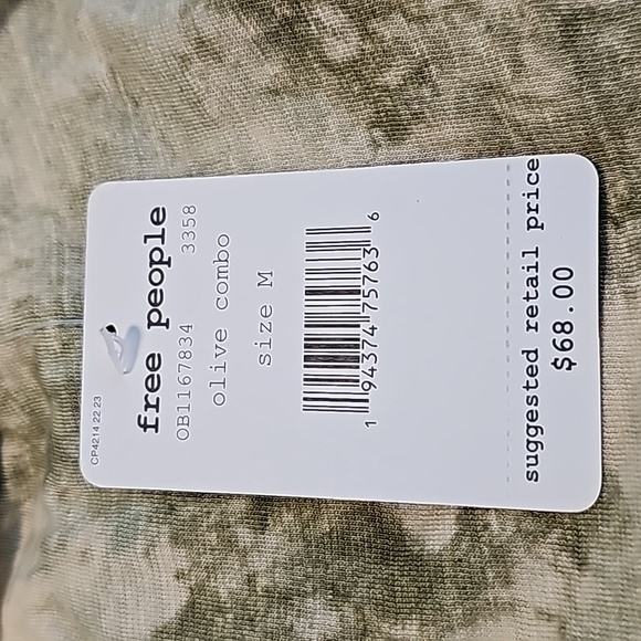NWT Free People Riptide Tee Tie Dye ~ Olive Combo ~ 22" P2P ~ Medium - Picture 5 of 5